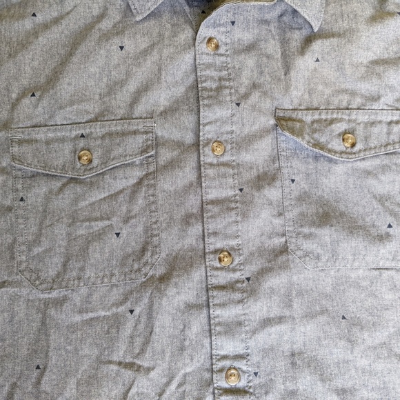 Urban Pipeline Secret Triangle Button Up (M) - Picture 2 of 6